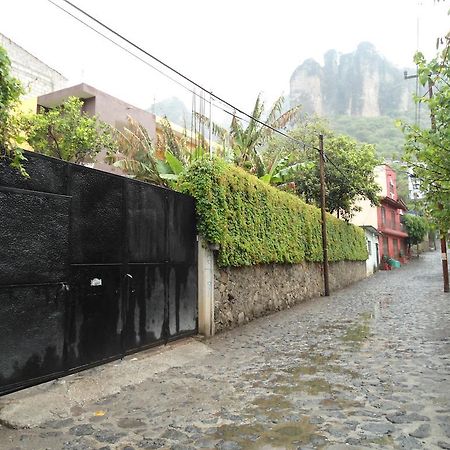 Posada Los Robles Tepoztlán Zewnętrze zdjęcie